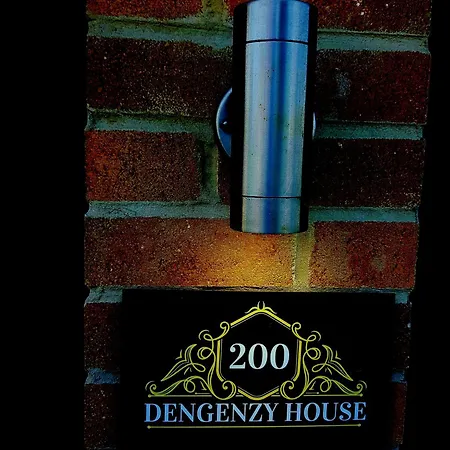 Dengenzy House Проживання в сім'ї Лідс